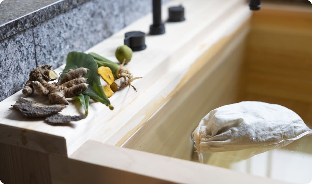 [写真] 港と青空