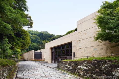 鎌倉歴史⽂化交流館