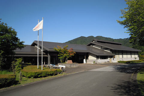 宮ヶ瀬⽔の郷交流館