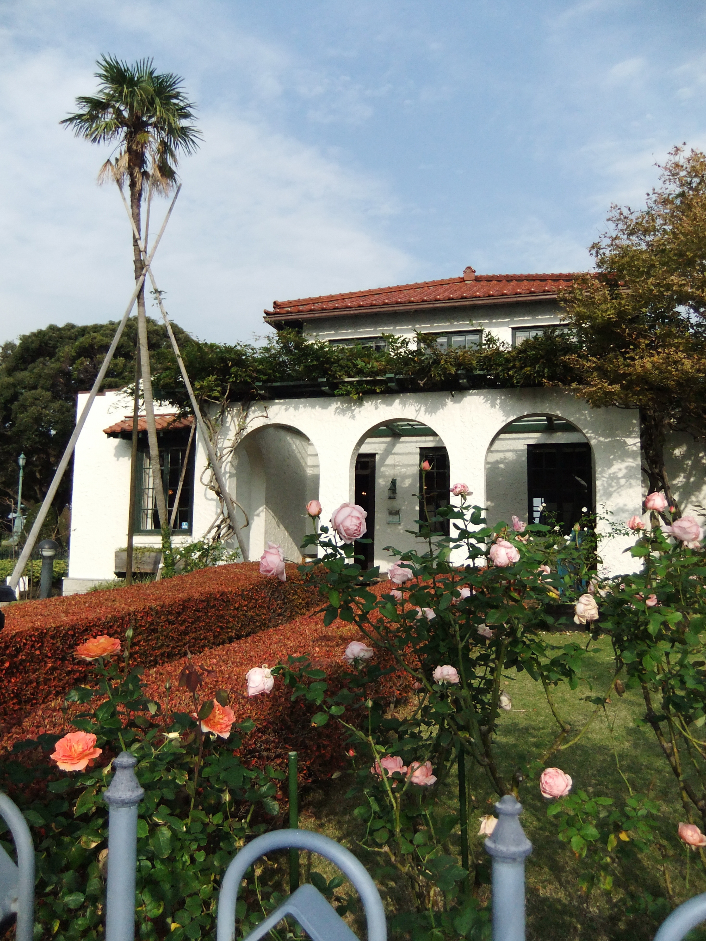 山手111番館「山手111番館の薔薇」