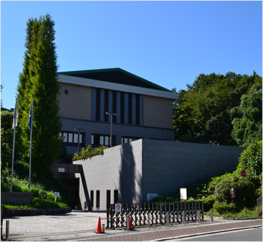 神奈川県立公文書館