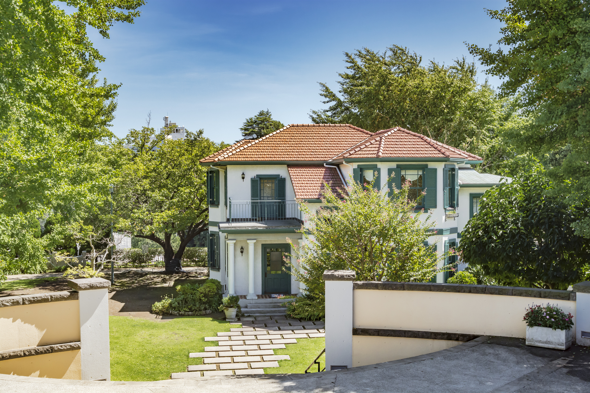 油彩画　横浜山手ブラフ18番館　F8号 油彩画 横浜山手ブラフ18番館 F8号