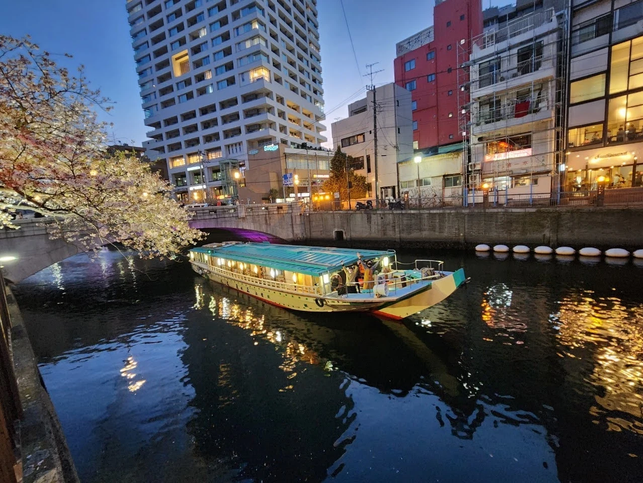 横浜 屋形船 正義丸｜体験・観光スポット ｜【公式】神奈川県の