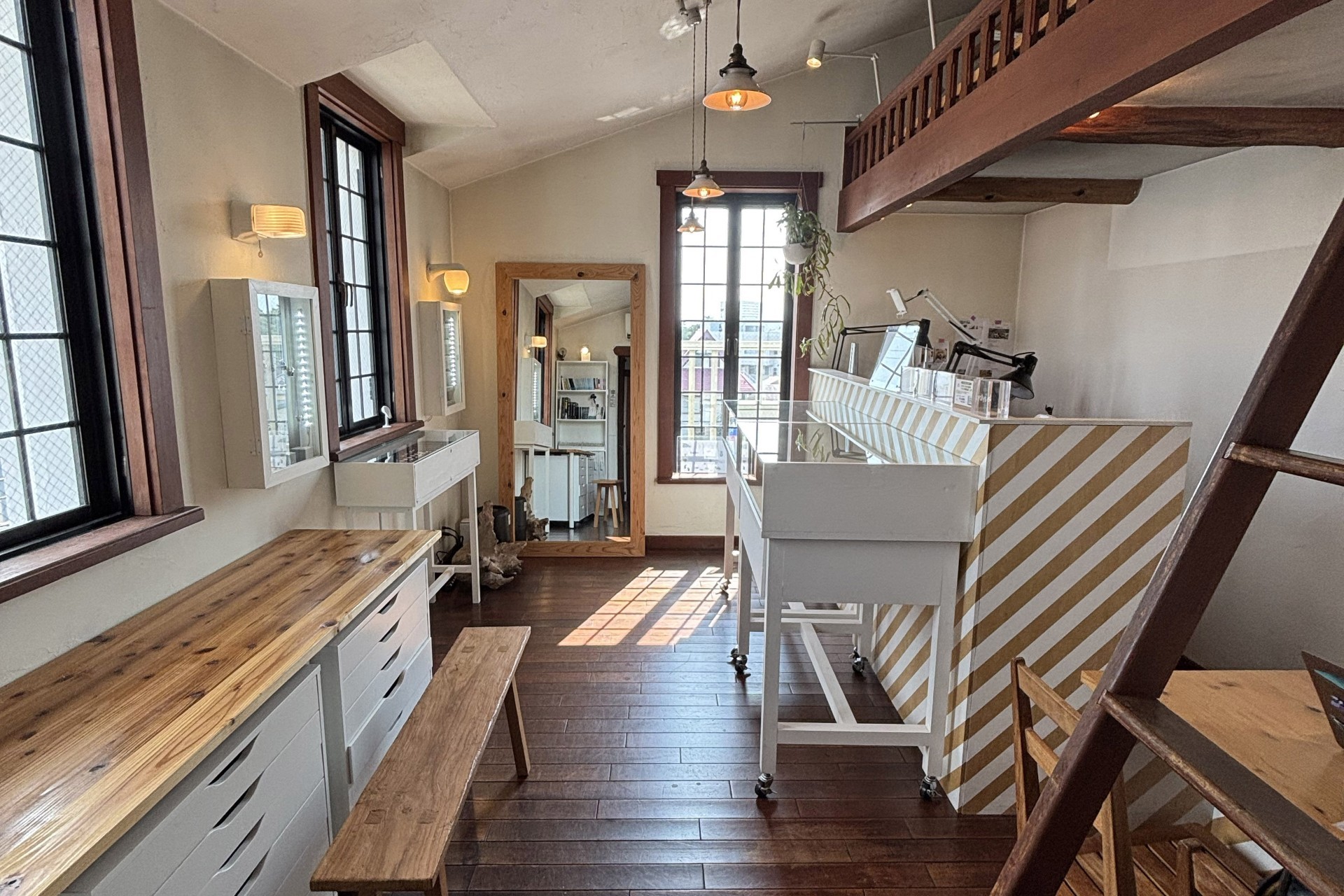 Lydlys Atelier&Showroom【葉山町】｜体験・観光スポット ｜【公式